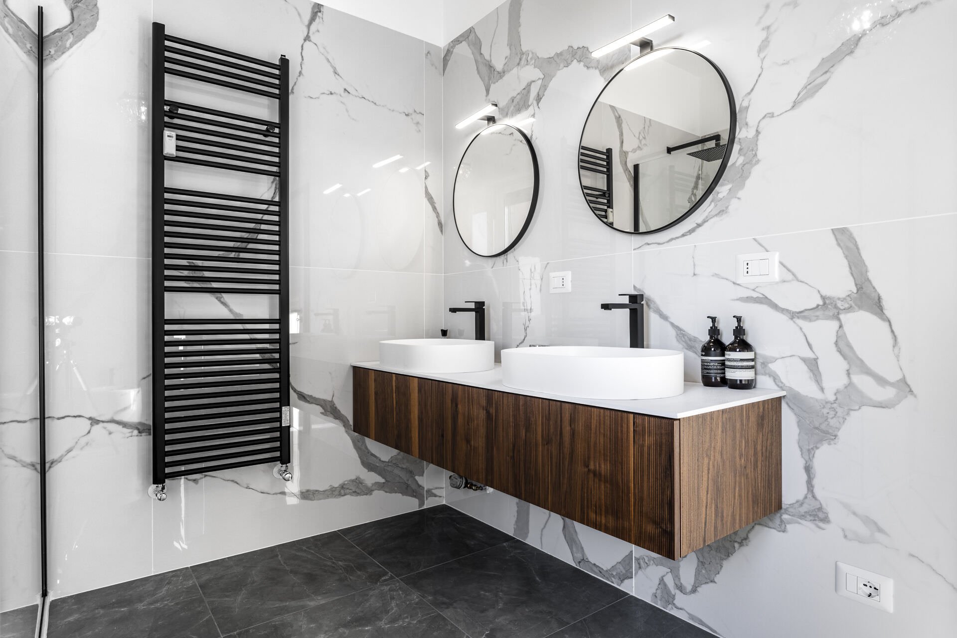 Ristrutturazione di un bagno di 7,6mq a Monza-Brianza